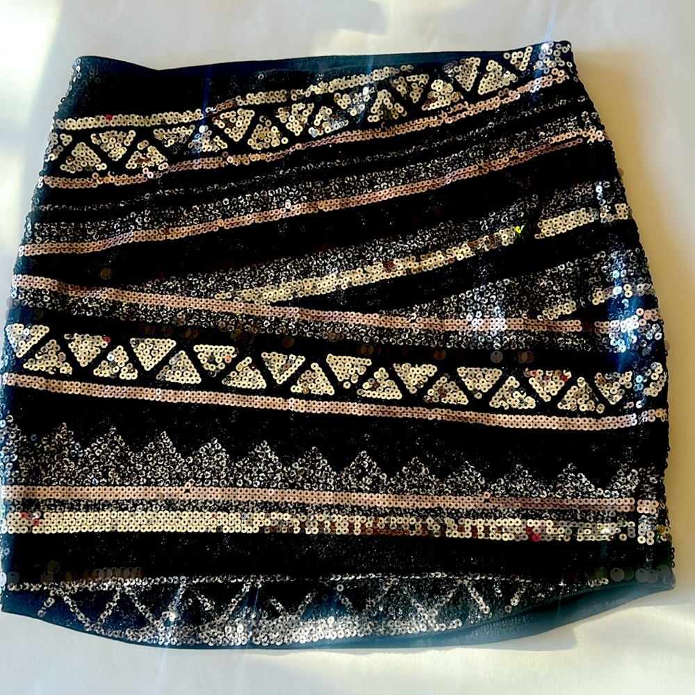Express Black & Silver Sequin Elastic Waist Skirt NEW